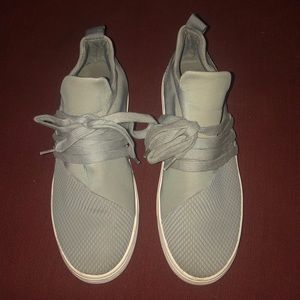 Steve Madden Lancer Sneaker